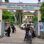 উজিরপুর উপজেলা স্বাস্থ্য কমপ্লেক্সে রোগীদের ভিড় ও দালালদের উপস্থিতির দৃশ্য