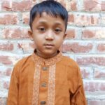 রাজারহাটে ব্লাড ক্যান্সারে আক্রান্ত শিশু ফাহিম হাসপাতালে চিকিৎসাধীন অবস্থায়