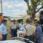 সাপাহারে মাদকবিরোধী অভিযানে ভ্রাম্যমাণ আদালত ও আইনশৃঙ্খলা বাহিনীর উপস্থিতি