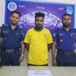 নারায়ণগঞ্জের খানপুর এলাকায় পুলিশ অভিযান চালিয়ে ইয়াবা উদ্ধার ও দুই মাদক কারবারি গ্রেফতার করছে