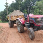 লালপুরে কৃষি জমি থেকে অবৈধ মাটি কাটার দায়ে ইটভাটা মালিককে জরিমানা করছে ভ্রাম্যমাণ আদালত