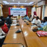 সাপাহার উপজেলা পরিষদ সভাকক্ষে গেটকা প্রকল্পের মতবিনিময় সভায় বক্তব্য দিচ্ছেন ইউএনও রোমানা রিয়াজ