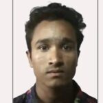পদ্মা সেতুতে সিসিটিভি ফুটেজে দেখা সন্দেহভাজন ফোরকান মিয়ার ছবি নিয়ে সংবাদ সম্মেলনে বক্তব্য দিচ্ছেন গাজীপুর পুলিশ সুপার