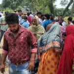 জয়পুরহাটের ক্ষেতলালে খড়ের ওপর পিছলে মোটরসাইকেল দুর্ঘটনায় নিহত সালা ও দুলাভাইয়ের ঘটনায় স্থানীয়দের ভিড়