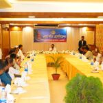 রাসিক প্রশাসক মাহফুজুর রহমান রিটন ওয়ার্ড সচিবদের সঙ্গে মতবিনিময় সভায় নাগরিক সেবা জোরদার ও বৃক্ষরোপণের আহ্বান জানান