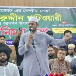 বড়লেখার মতবিনিময় সভায় বক্তব্য দিচ্ছেন এনসিপির মুখ্য সমন্বয়ক নাসীরুদ্দীন পাটওয়ারী।