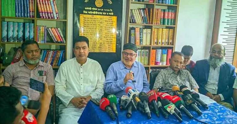 রংপুরে ৪ খুন: আসামিদের পক্ষে দাঁড়াবেন না কোনো আইনজীবী
